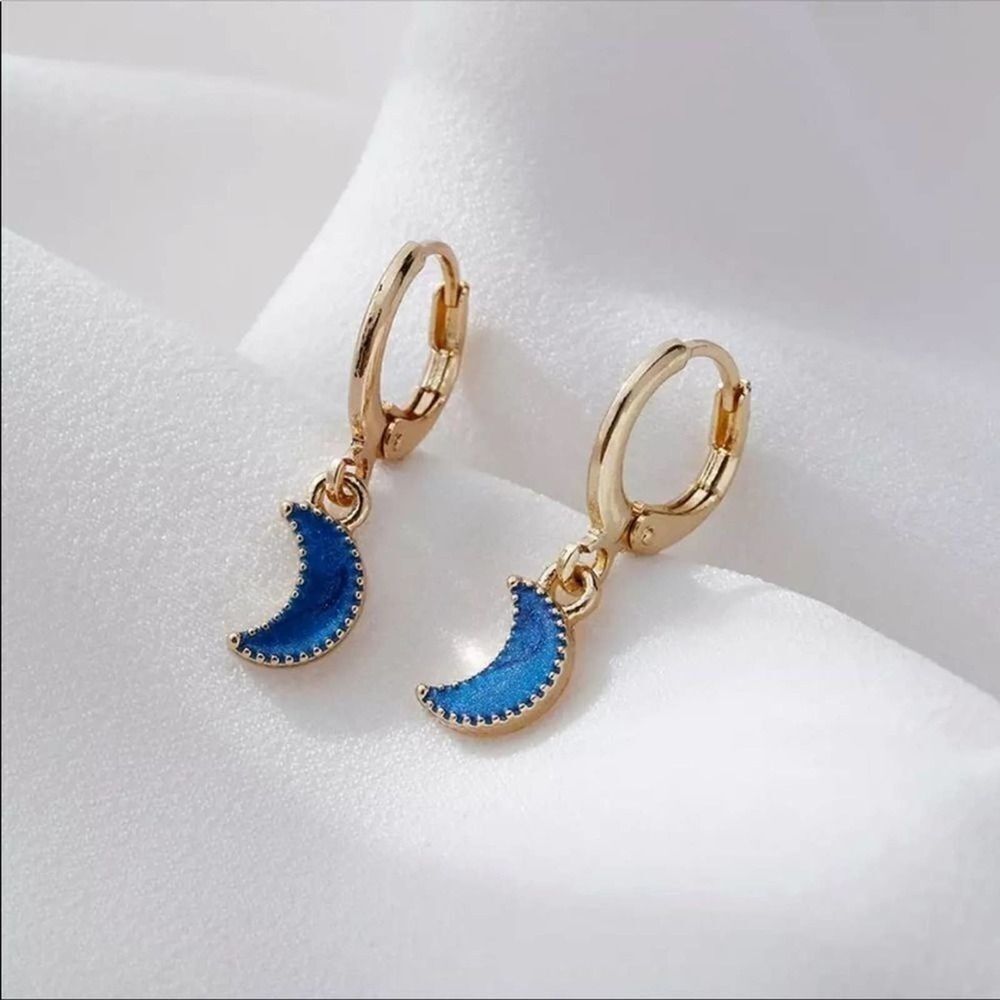 Delicate Moon Blue Women Earrings Fashion